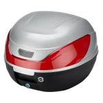 Universāls moto koferis 32L - motocikla kaste ar ķiveres turētāju un slēdzeni