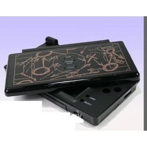 Nintendo DS Lite korpusa nomaiņa ar futbola dizainu - Satkit