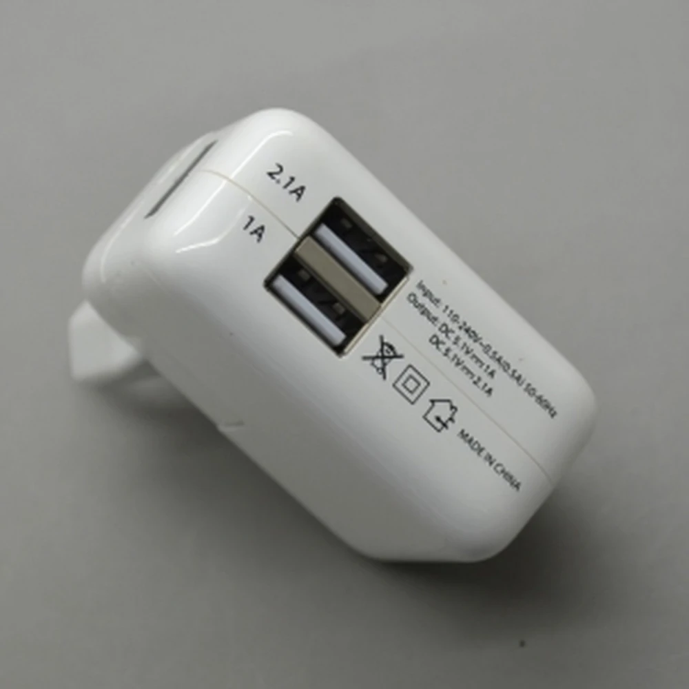Divu USB sienas lādētājs 2,1A un 1A planšetēm un mobilajiem