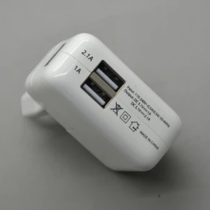 Divu USB sienas lādētājs 2,1A un 1A planšetēm un mobilajiem