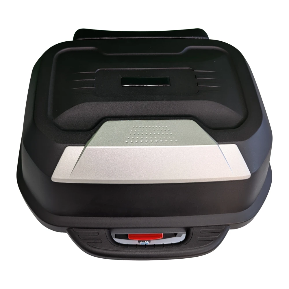 Motocikla ķiverei paredzēts koferis 47L - universāls ar slēdzeni un atzveltni