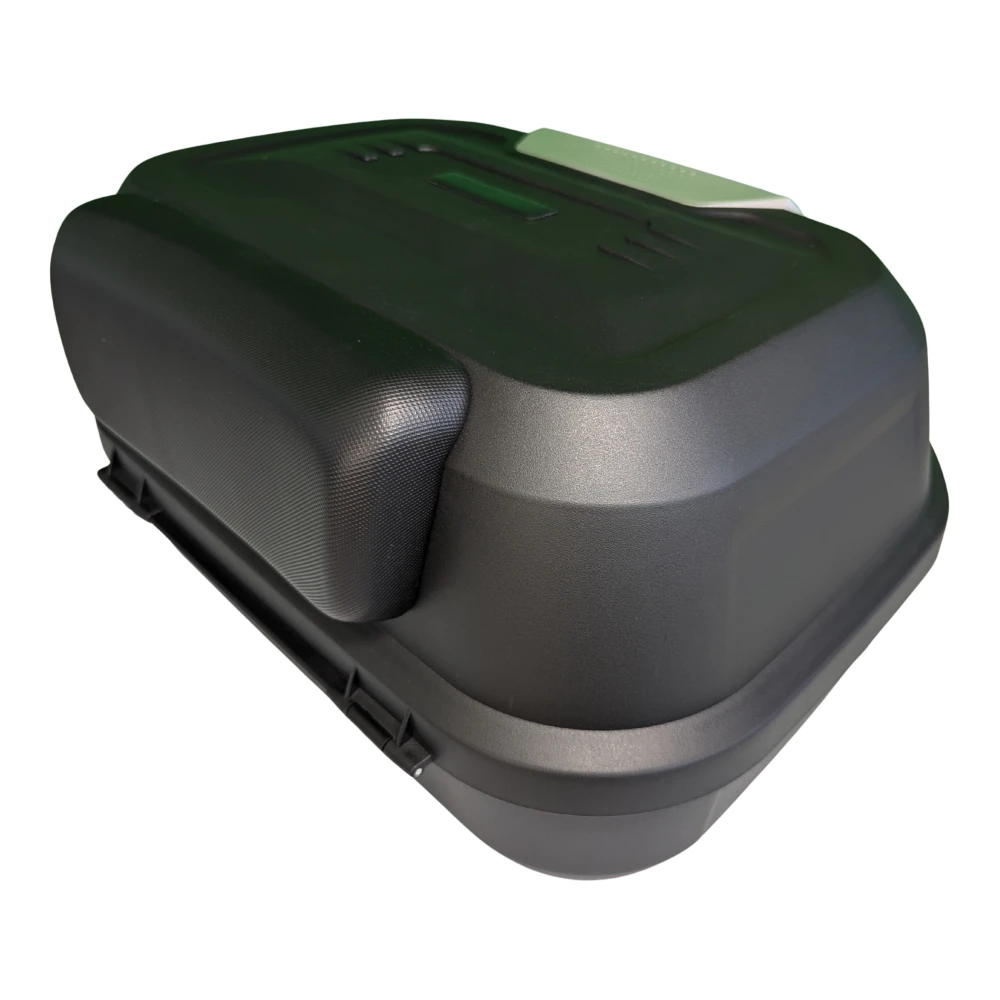 Motocikla ķiverei paredzēts koferis 47L - universāls ar slēdzeni un atzveltni