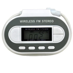 Digitālais FM raidītājs MP3, CD, DVD, iPod un PC ar digitālo displeju
